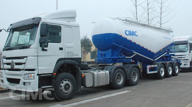 CIMC 3 Axle 35CBM Bulk Cement Powder Tankers Truck is Ready for Mali