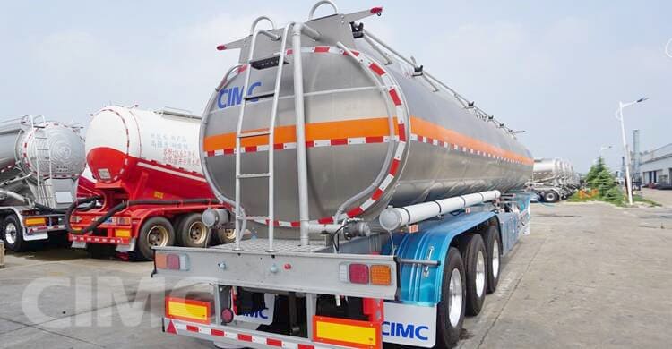 CIMC Aluminum Fuel Tanker Trailer for Sale in Botswana