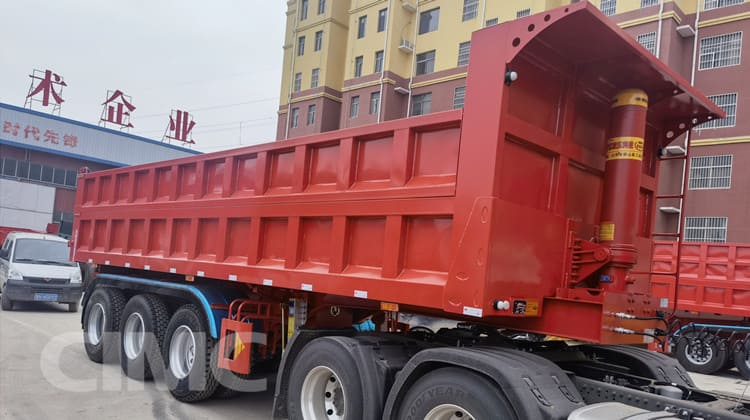 CIMC 3 Axle 35CBM Tractor Tipper Semi Trailer will be Shipped to Malawi
