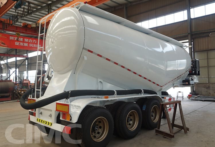3 Axle Pneumatic Dry Bulk Tanker Trailer for Sale in Kenya Mombasa