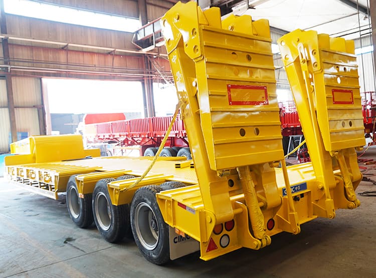 CIMC 60T Tri Axle Lowbed Truck Trailer with Folding Ladders will be shipped to Malawi