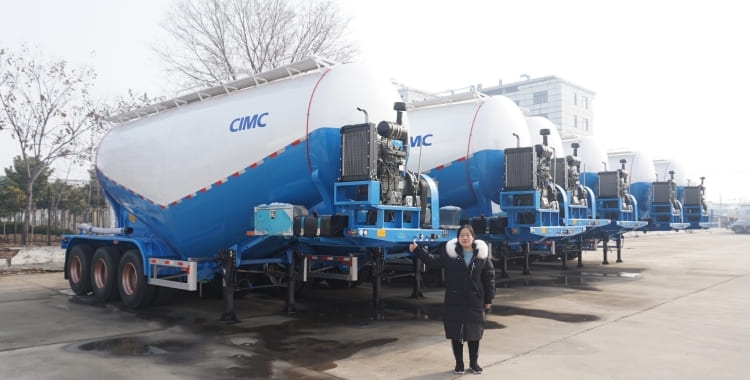 3 Axles 35m3 Bulk Cement Tanker Trailer for Sale in Port Sudan 