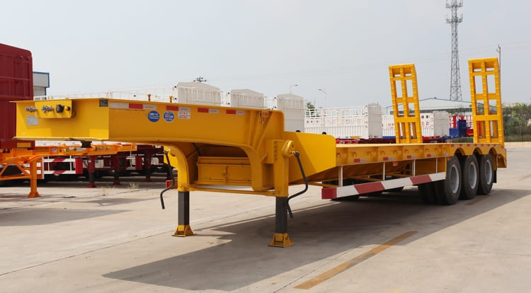 CIMC Tri Axle 50 Ton low Loader Trailer for Sale in Mozambique
