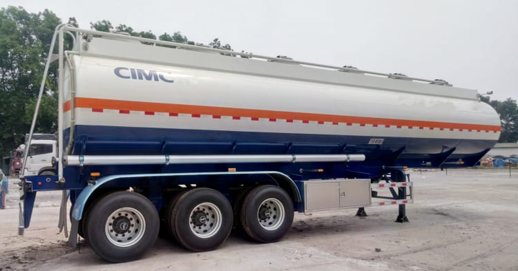 CIMC 3 Axle 30000 Liters Petrol Tanker Trailer for Sale in Uruguay