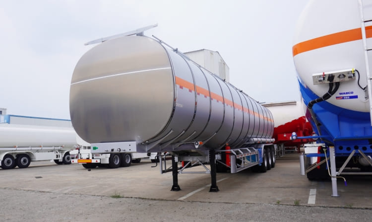CIMC 45000 Liters Stainless Steel Fuel Tanker Trailer for Sale in Nigeria