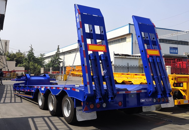 CIMC Tri Axle 60 Ton Low Loader Trailer for Sale in Zimbabwe Harare