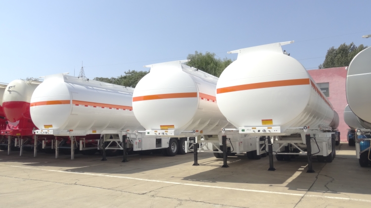 CIMC Tri Axle 45 Cbm Fuel Tanker Trailer for Sale in Kenya