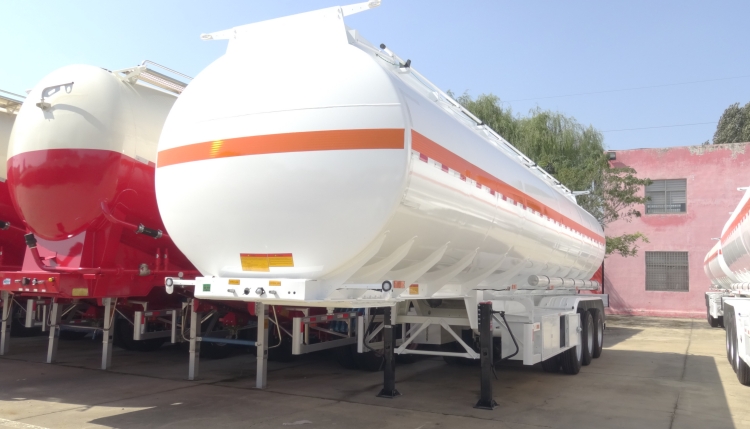 CIMC Tri Axle 45 Cbm Fuel Tanker Trailer for Sale in Kenya