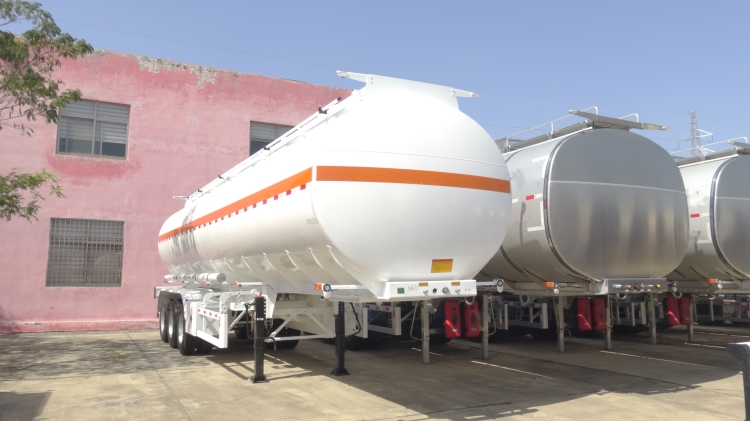 CIMC Tri Axle 45 Cbm Fuel Tanker Trailer for Sale in Kenya
