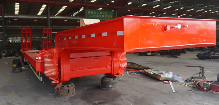 CIMC 4 Line 8 Axle Lowbed Trailer for Sale in Uganda