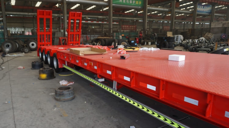 CIMC 4 Line 8 Axle Lowbed Trailer for Sale in Uganda