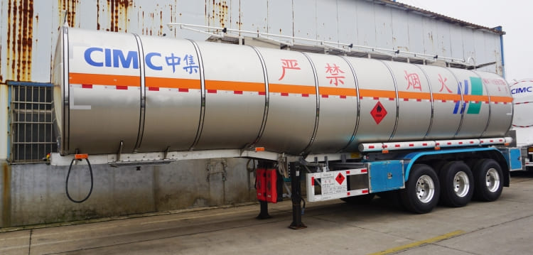 CIMC 3 Axle 42000 Liters Aluminum Diesel Tanker Trailer for Sale in Ghana