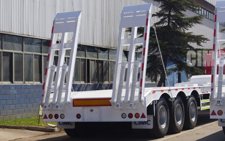 CIMC Tri Axles 80 Ton Low Bed Trailer for Sale in Uganda