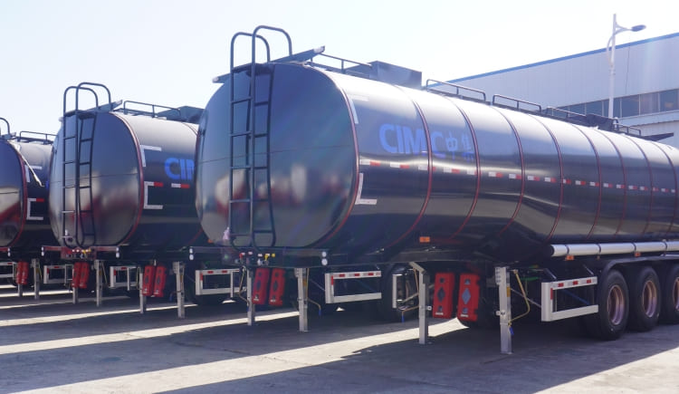 China CIMC Tri Axle Diesel Fuel Tanker Trailer for Sale in Madagascar