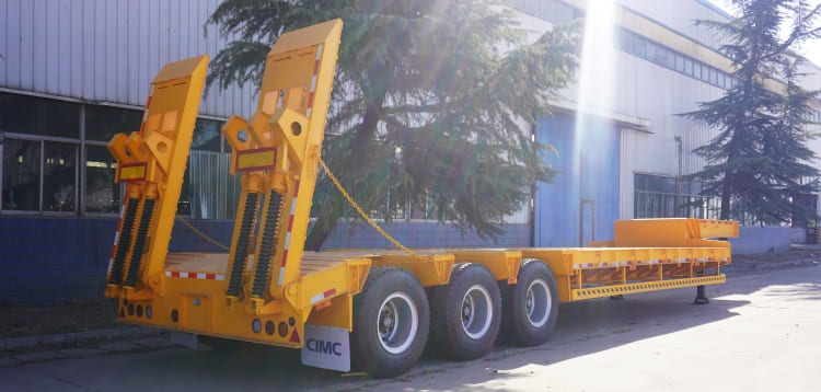 CIMC Tri Axle 60 Ton Low Bed Trailer for Sale in Guinea