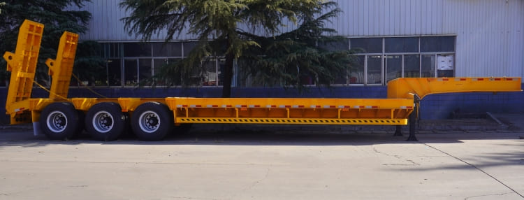 CIMC Tri Axle 60 Ton Low Bed Trailer for Sale in Guinea