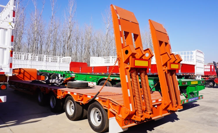 CIMC 4 Axle Pow Loader Truck Trailer for Sale in Madagascar