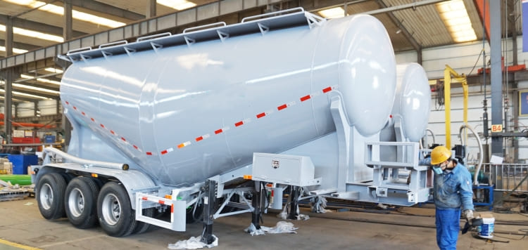 CIMC 60 Ton Cement Dry Bulk Tanker Trailer for Sale in Jamaica
