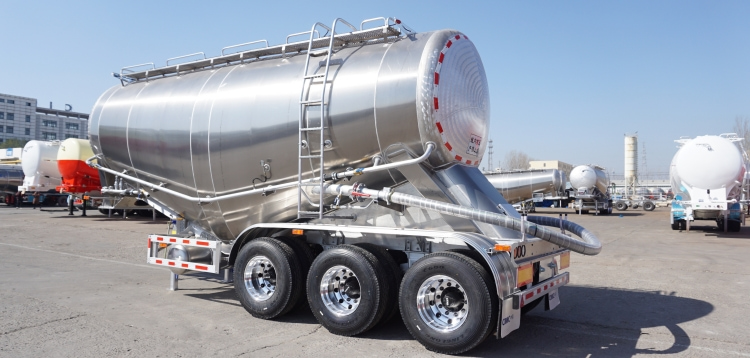 CIMC 3 Axle 35m3 Dry Bulk Cement Tanker Trailer for Sale in Jamaica 