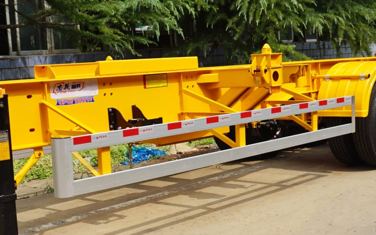 CIMC Tri Axle 40 Foot Gooseneck Container Trailer Chassis for Sale in Mauritius