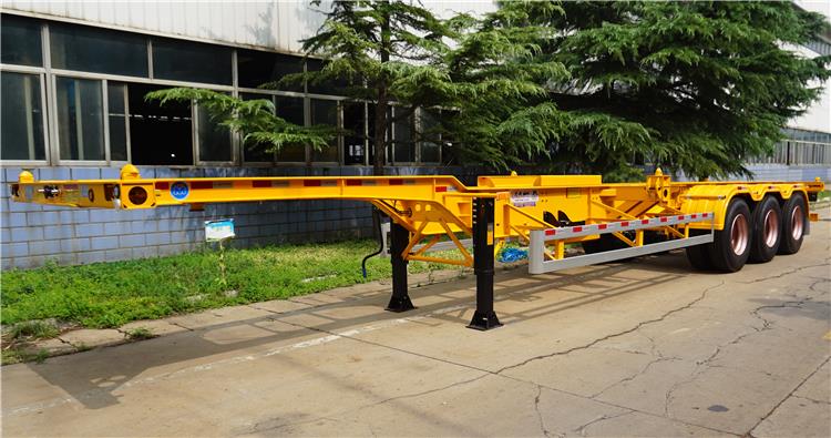 CIMC 3 Axle 40ft container chassis trailer for Sale in Senegal