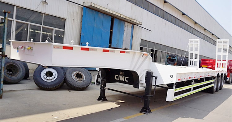 CIMC 3 Axle 60T Low Loader Truck Trailer for Sale in Jamaica