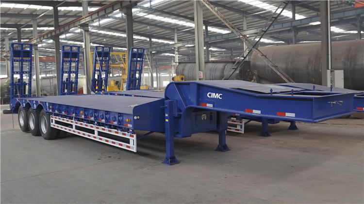 Tri Axle 60 Ton Low Loader Truck Trailer for Sale In Seychelles