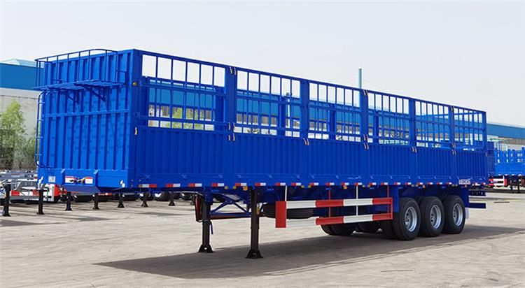 Tri Axle Livestock Fence Semi Trailer for Sale in Zambia