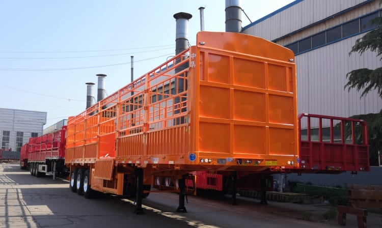 Tri-axle Anima Transport Fences Truck Trailer 50 Tons for Sale in Port Sudan
