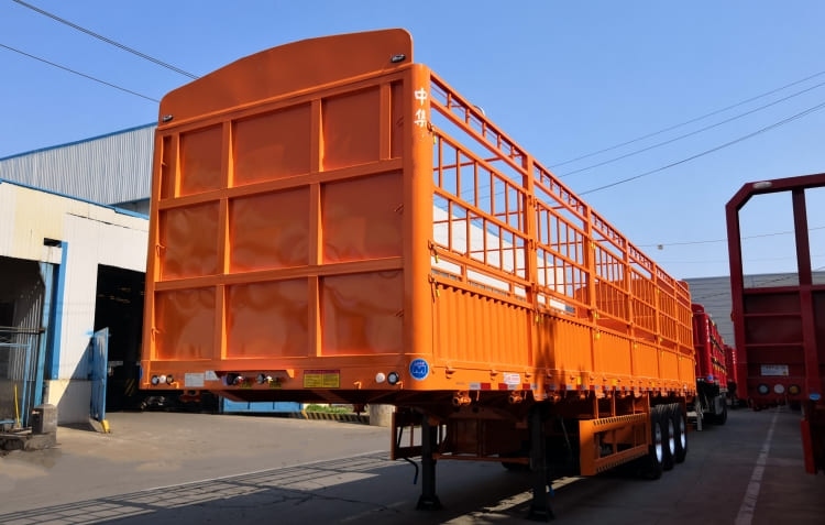 Tri-axle Anima Transport Fences Truck Trailer 50 Tons for Sale in Port Sudan
