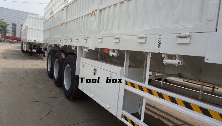 50 Ton Fence Trailer for Sale in Uganda | Animal Transport Trailer with Fence | CIMC Trailer Manufacturer