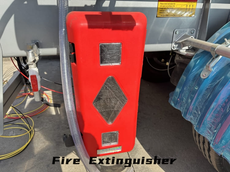 50000 Litres Diesel Fuel Tanker Trailer for Sale in Congo | CIMC Tank